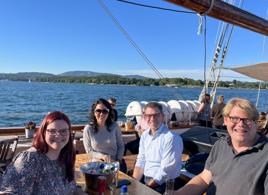 Good atmosphere during working dinner on the Oslo Fjord.
Gravitate-Health interactive workshop in Oslo June 29 - 30, 2022.