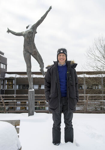himmel ,bein ,snø ,sky ,skulptur.