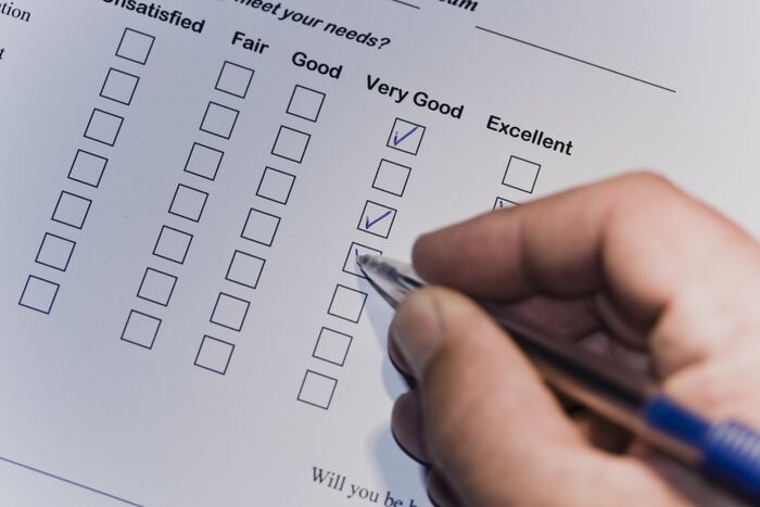 Bildet kan inneholde: gest, font, parallell, test, teknologi.