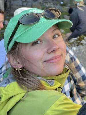 Bilde av Sandra Tøftum tatt ute i naturen